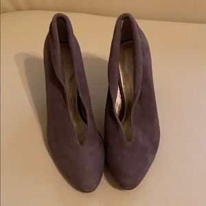 Nine West Taupe Suede Pumps